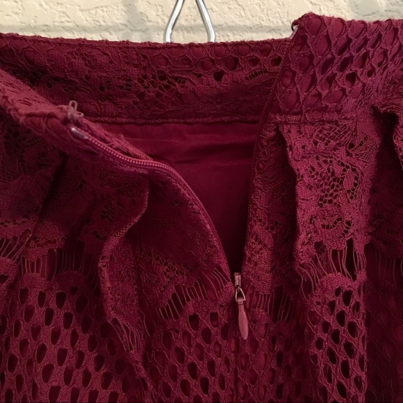 Lace midi skirt | burgundy - Picture 3 of 8
